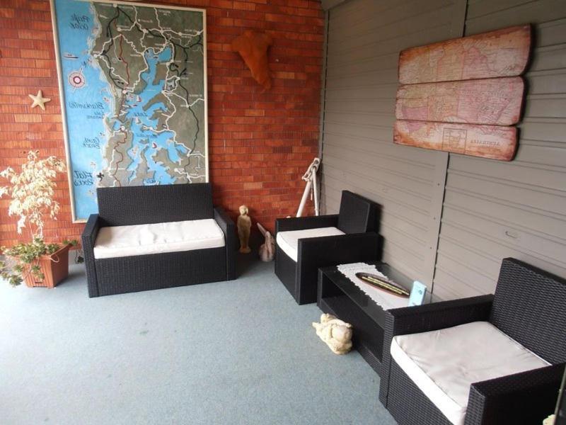 Black Swan Waterfront Motel (Adults Only) Swansea Ngoại thất bức ảnh